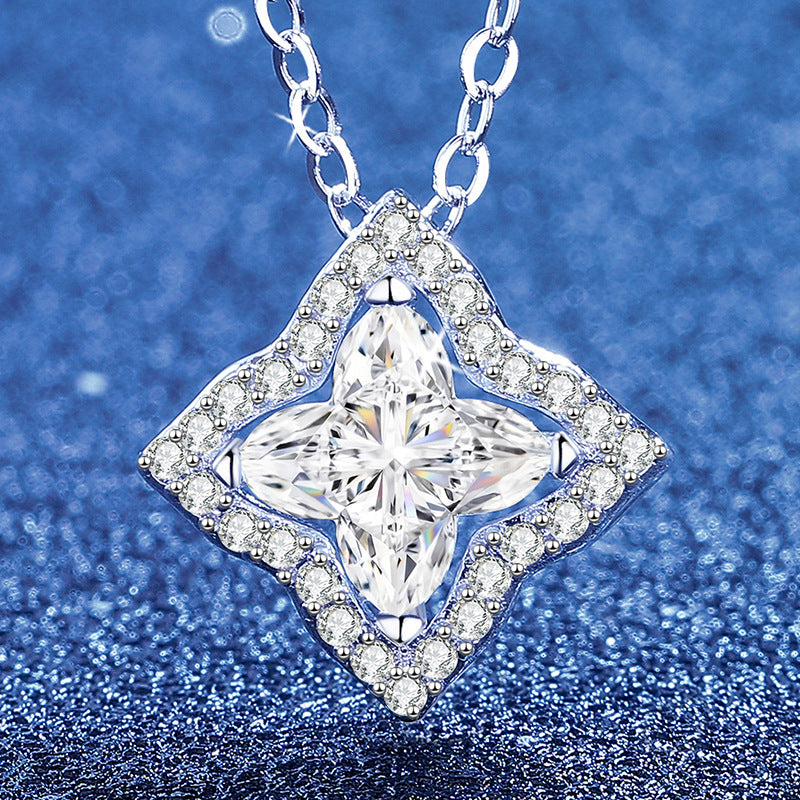 [Plus&Max]STAR-CLOVER MOISSANITE NECKLACE