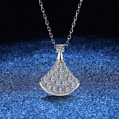 [Plus&Max]ELEGANT FAN-SHAPED MOISSANITE PENDANT NECKLACE