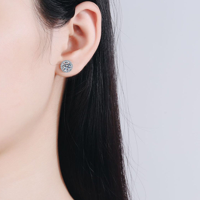 [Plus&Max]CLASSIC 4-PRONG ROUND MOISSANITE STUD EARRINGS