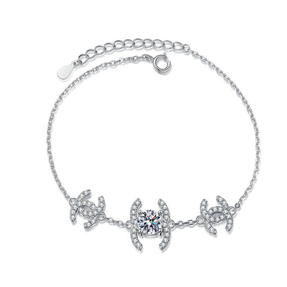 [Plus&Max]CLASSIC INTERLOCKING MOISSANITE BRACELET