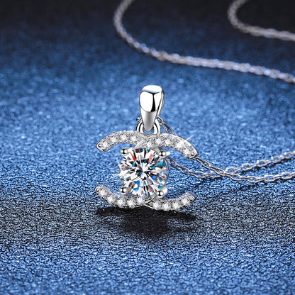 [Plus&Max]CLASSIC INTERLOCKING MOISSANITE PENDANT NECKLACE
