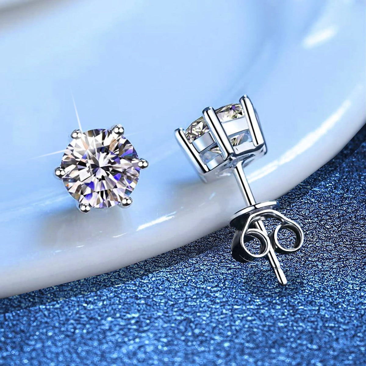 [Plus&Max]SIX-PRONG MOISSANITE EARRINGS
