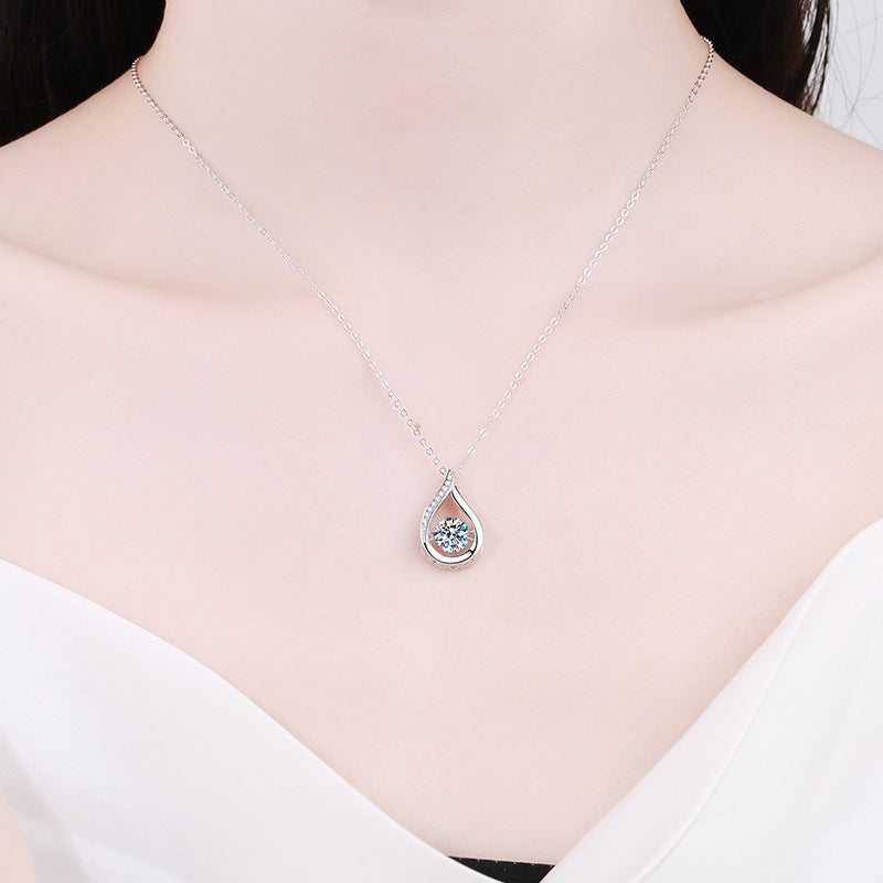 [Plus&Max]DANCING WATER DROP MOISSANITE NECKLACE
