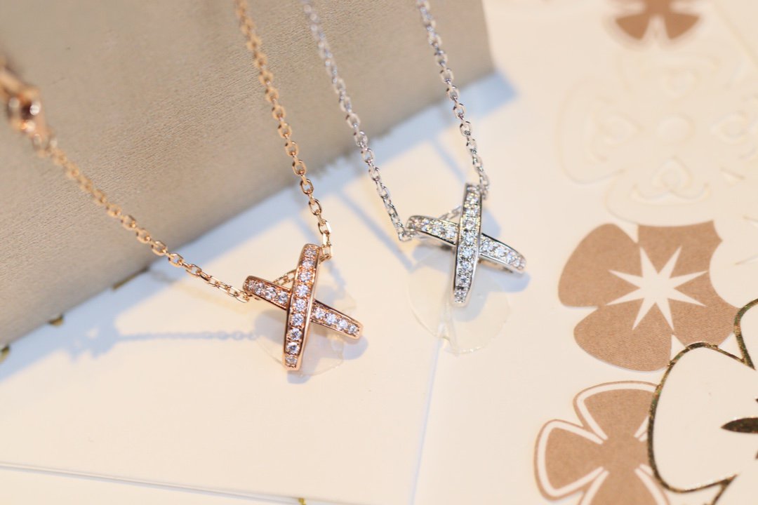 [Plus&Max]JEUX DE DIAMOND NECKLACE