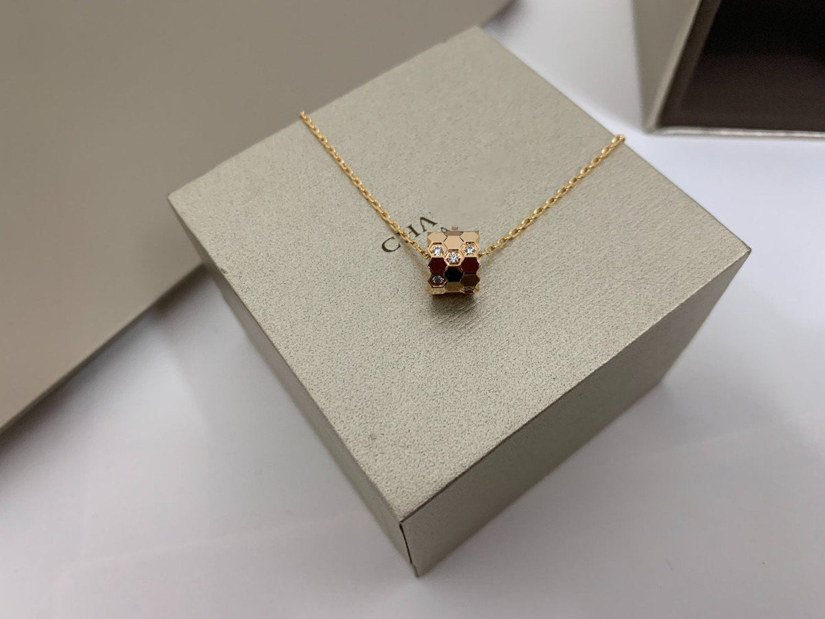 [Plus&Max]BEE LOVE DIAMOND NECKLACE