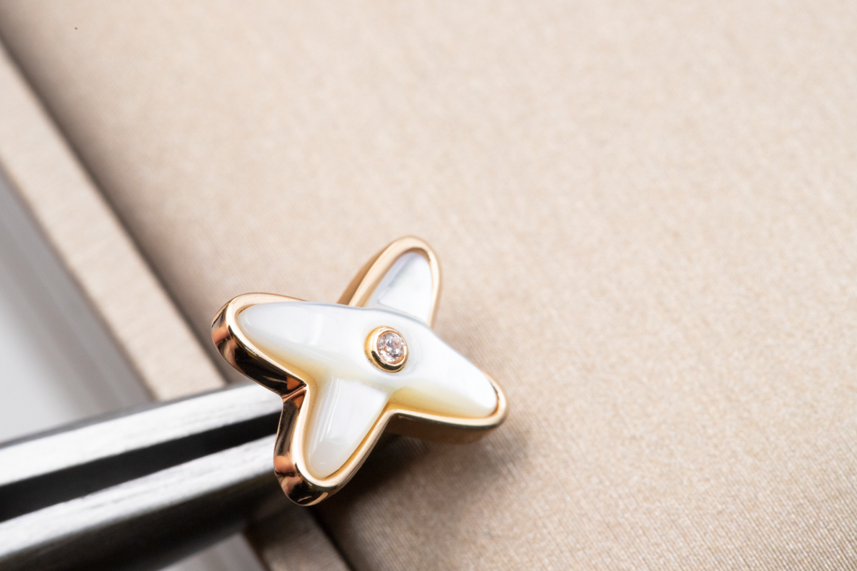 [Plus&Max]JEUX DE WHITE MOP ROSE GOLD DIAMOND EARRINGS