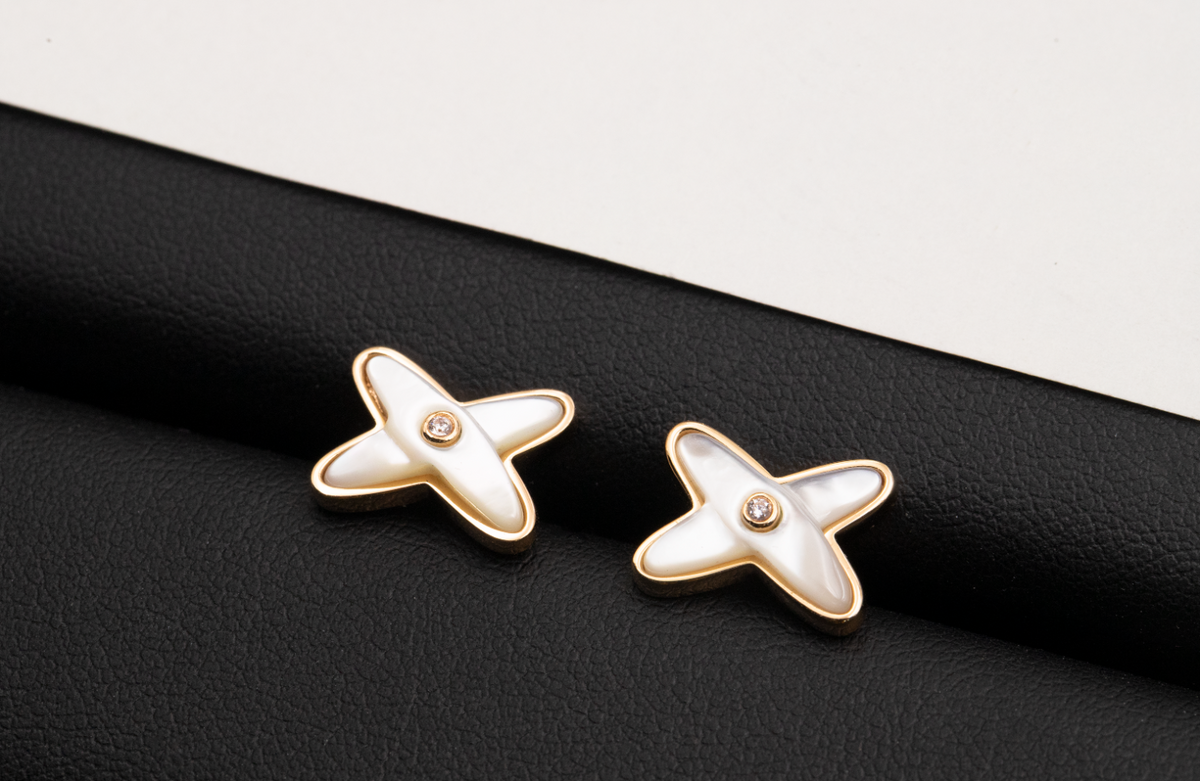 [Plus&Max]JEUX DE WHITE MOP ROSE GOLD DIAMOND EARRINGS