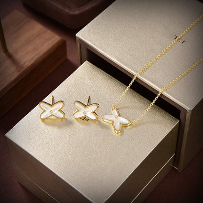 [Plus&Max]JEUX DE WHITE MOP GOLD DIAMOND EARRINGS