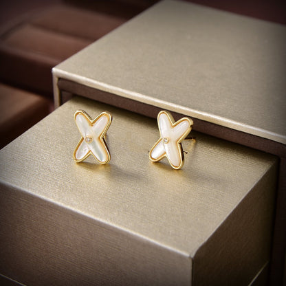 [Plus&Max]JEUX DE WHITE MOP GOLD DIAMOND EARRINGS