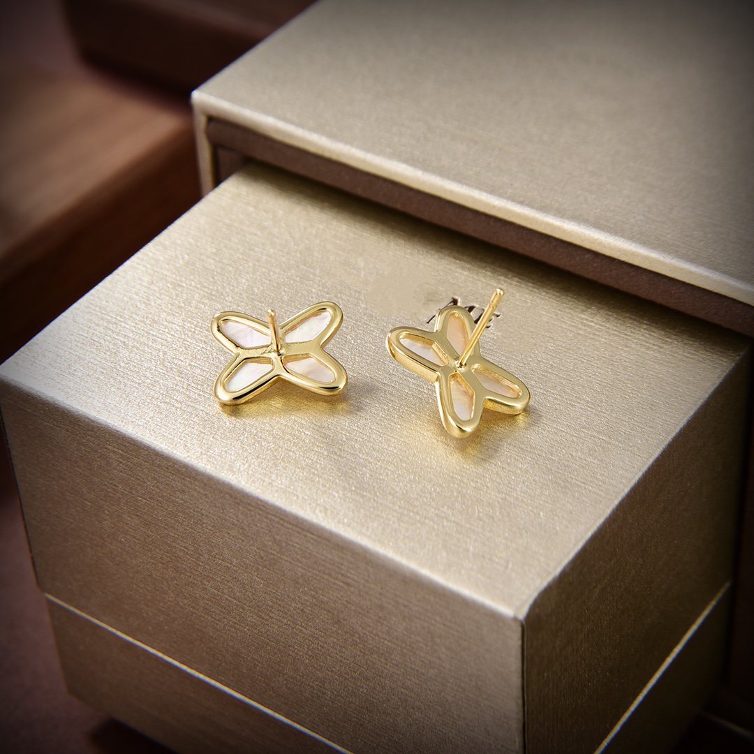 [Plus&Max]JEUX DE WHITE MOP GOLD DIAMOND EARRINGS