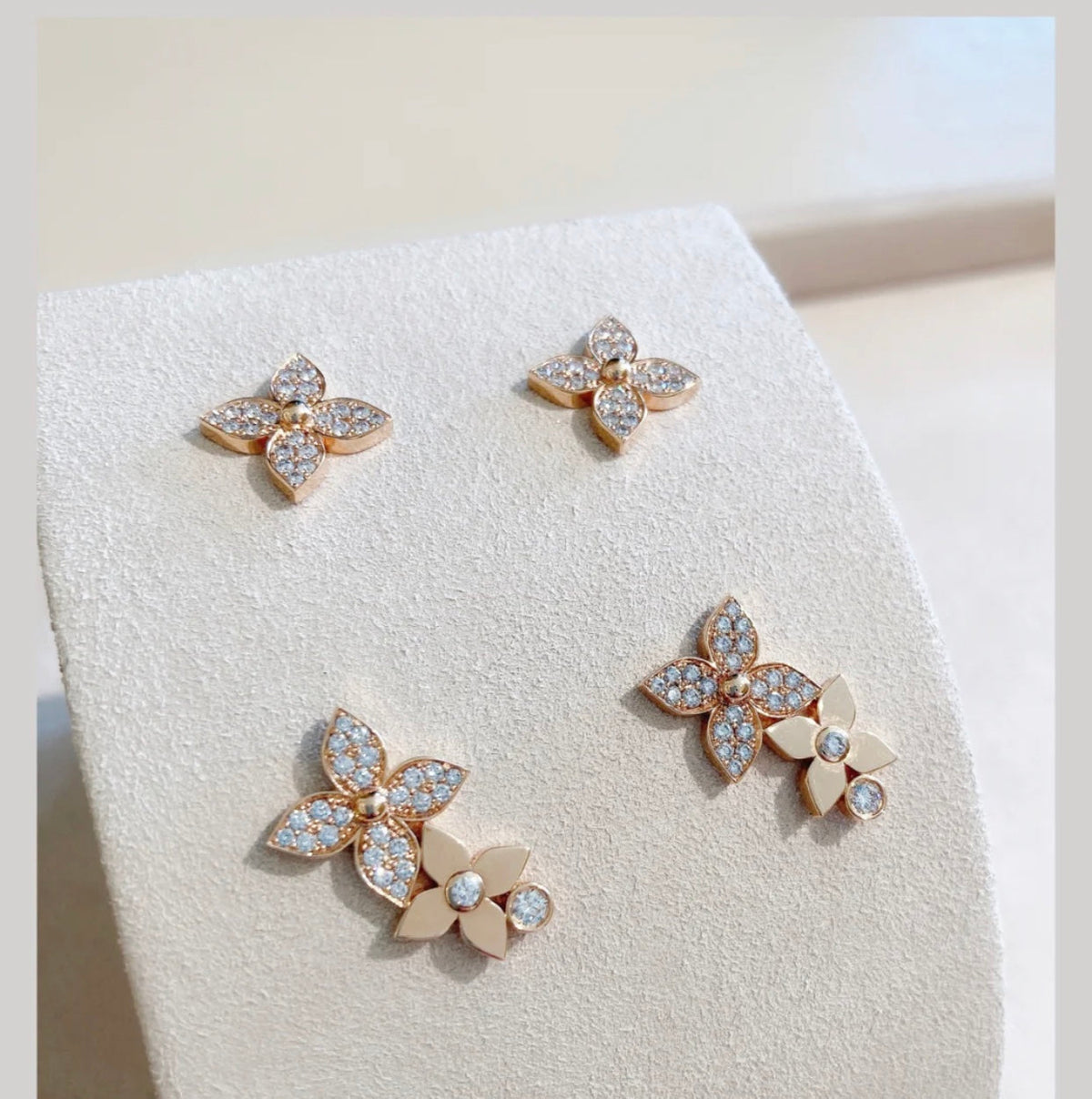 [Plus&Max]STAR BLOSSOM STUD EARRINGS PINK GOLD DIAMONDS