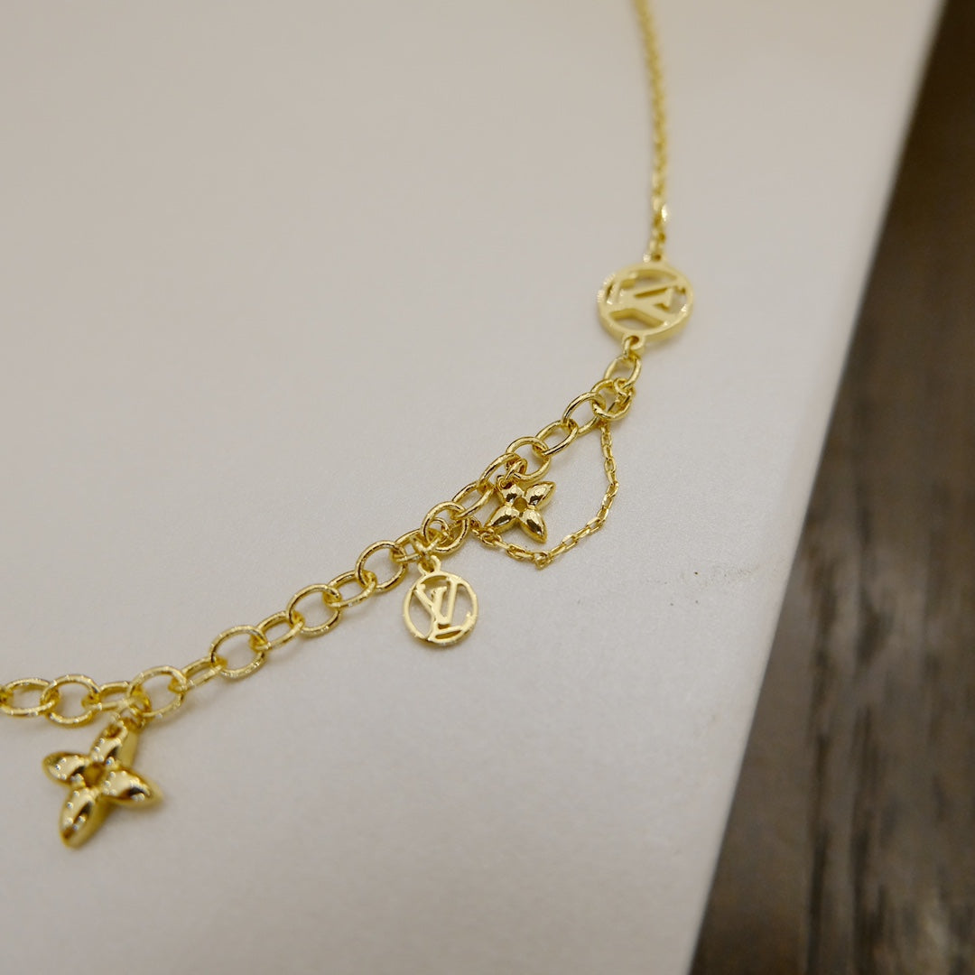 [Plus&Max]BLOOMING SUPPLE NECKLACE BRASS