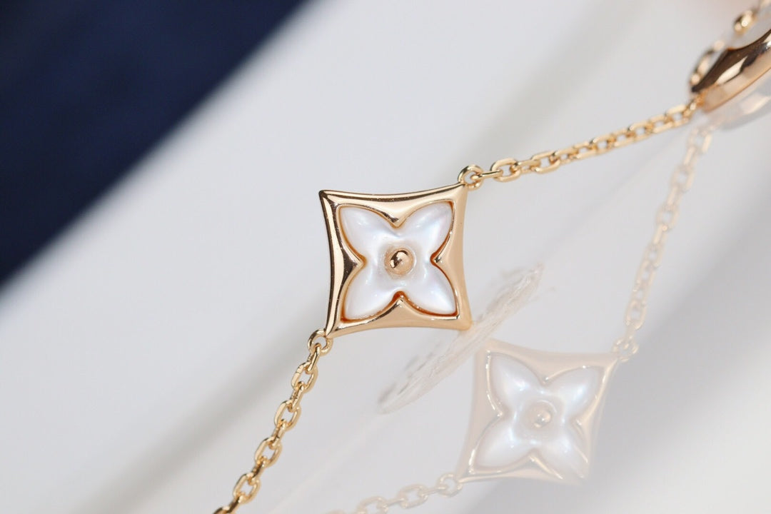 [Plus&Max]LEAF CLOVER BRACELET