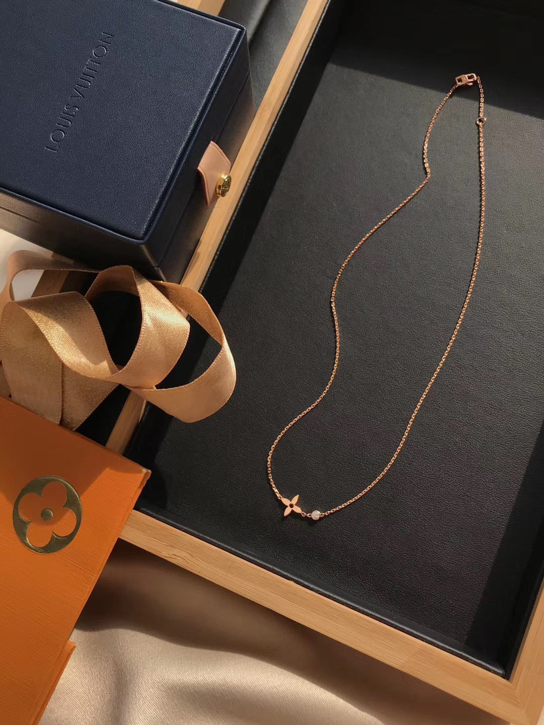 [Plus&Max]BLOSSOM PENDANT PINK GOLD AND DIAMOND