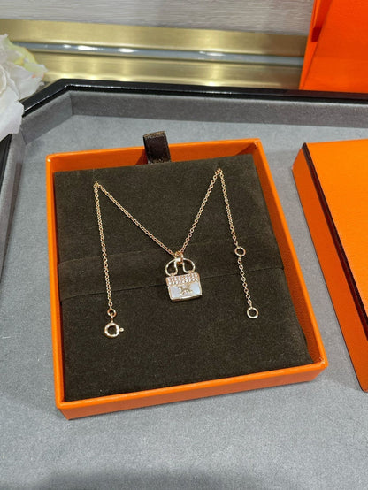 [Plus&Max]H CIRCE MOISSANITE PENDANT NECKLACE GOLD
