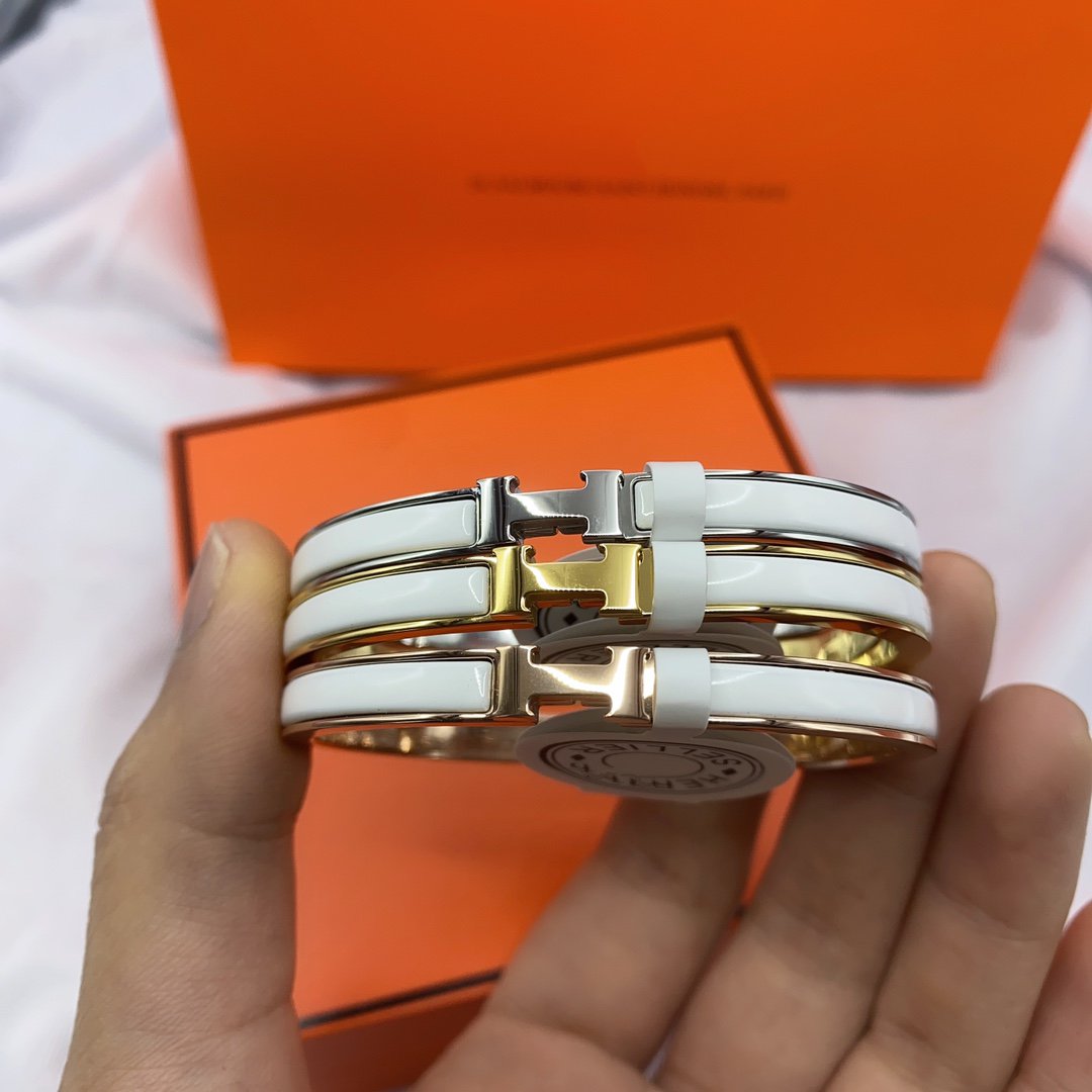 [Plus&Max]CLASSIC HM CLIC WHITE 8MM ENAMEL BRACELET