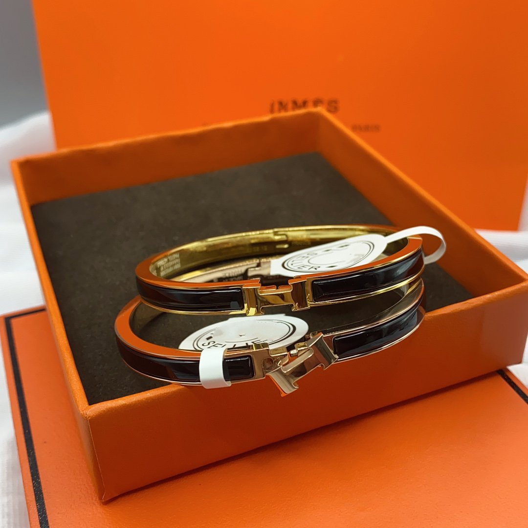 [Plus&Max]CLASSIC HM CLIC BLACK 8MM ENAMEL BRACELET