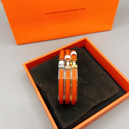 [Plus&Max]CLASSIC HM CLIC RED 8MM ENAMEL BRACELET