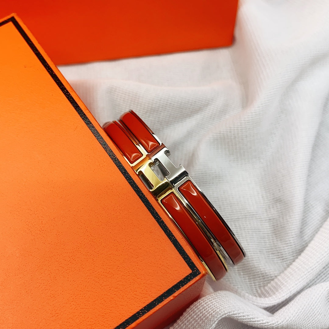 [Plus&Max]CLASSIC HM CLIC RED 8MM ENAMEL BRACELET