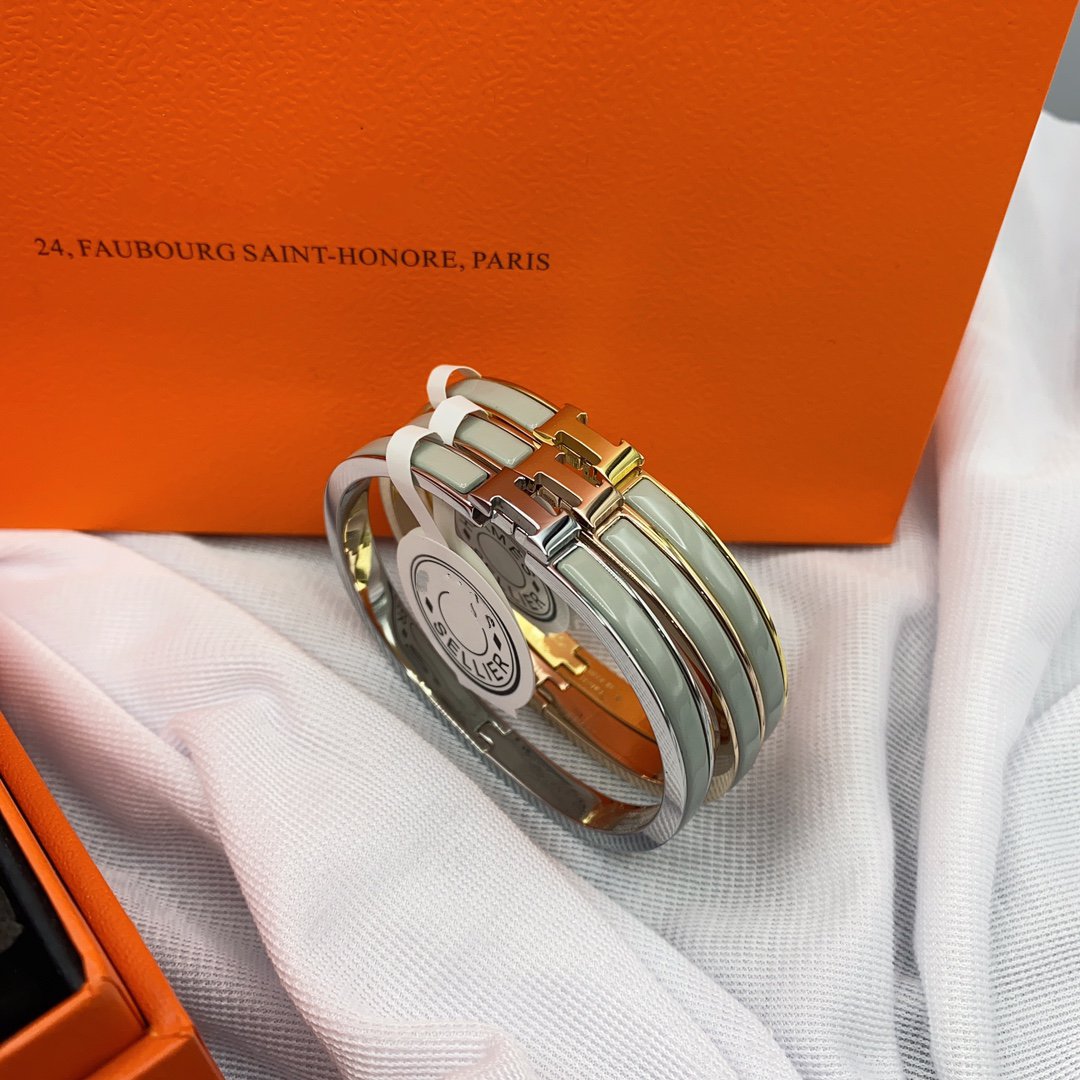[Plus&Max]CLASSIC HM CLIC GREEN 8MM ENAMEL BRACELET