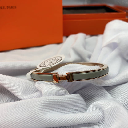 [Plus&Max]CLASSIC HM CLIC GREEN 8MM ENAMEL BRACELET