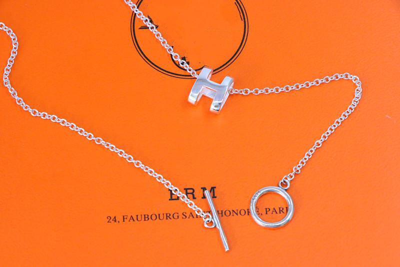 [Plus&Max]HM NECKLACE H LETTER OVAL SERIES