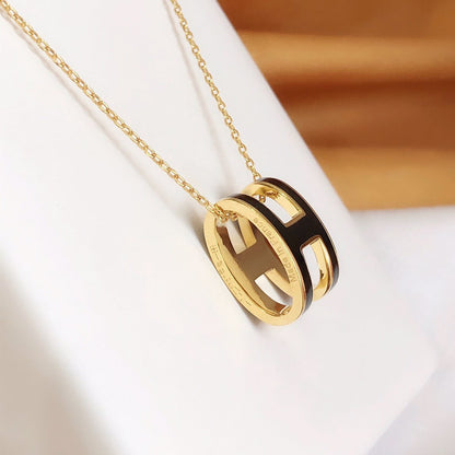 [Plus&Max]HM CLIC BLACK ENAMEL GOLD NECKLACE