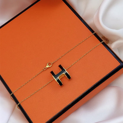 [Plus&Max]HM CLIC BLACK ENAMEL GOLD NECKLACE