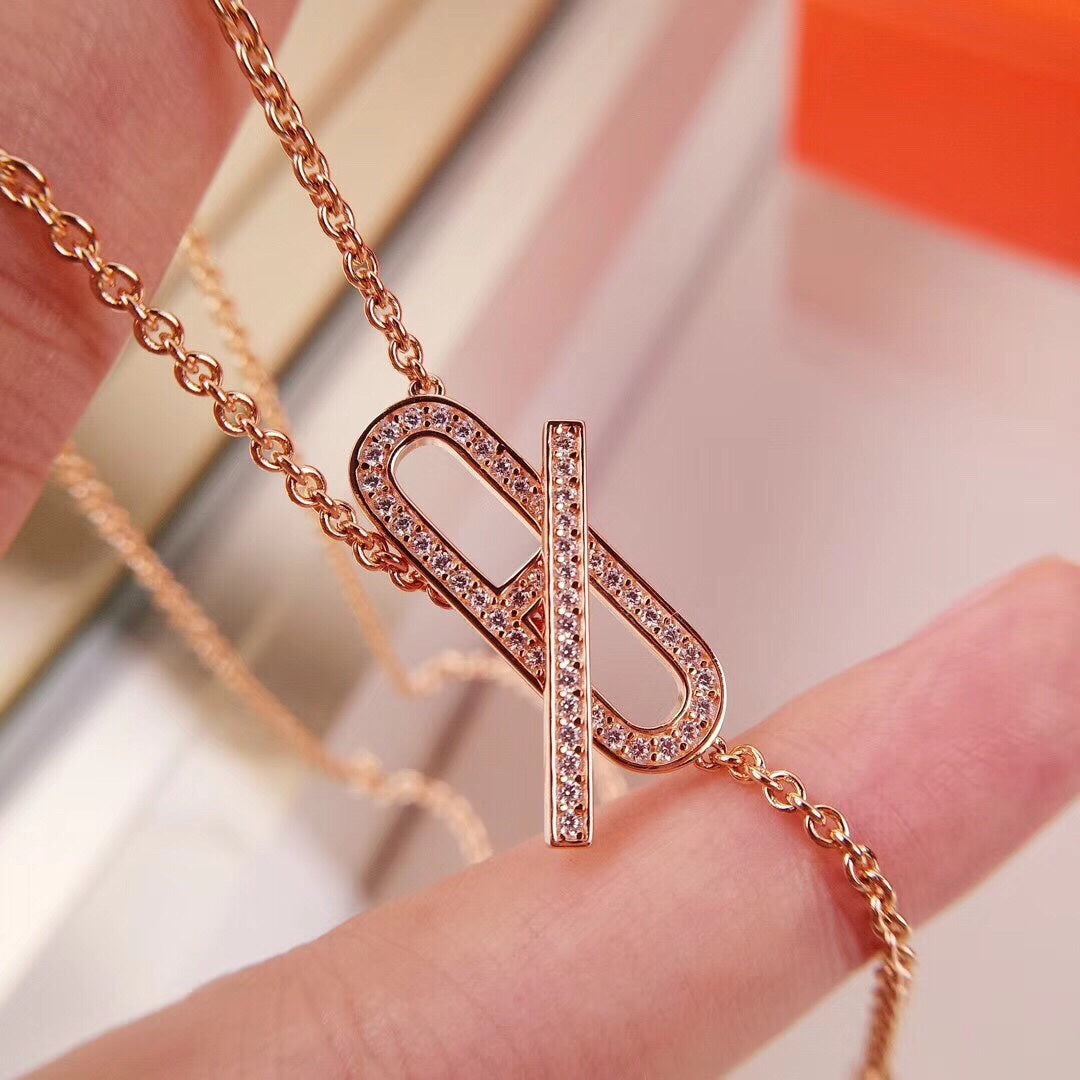 [Plus&Max]HM FIRE PIG NOSE NECKLACE TRENDY STREET