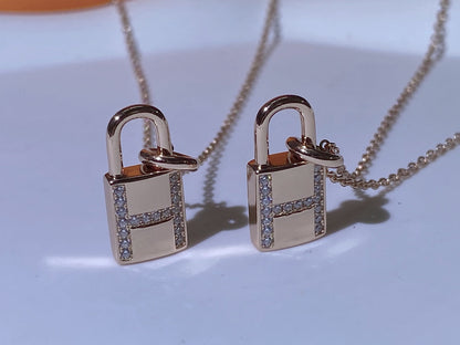 [Plus&Max]HM ADVANCED NICHE LOCK HEAD NECKLACE DIAMONDS