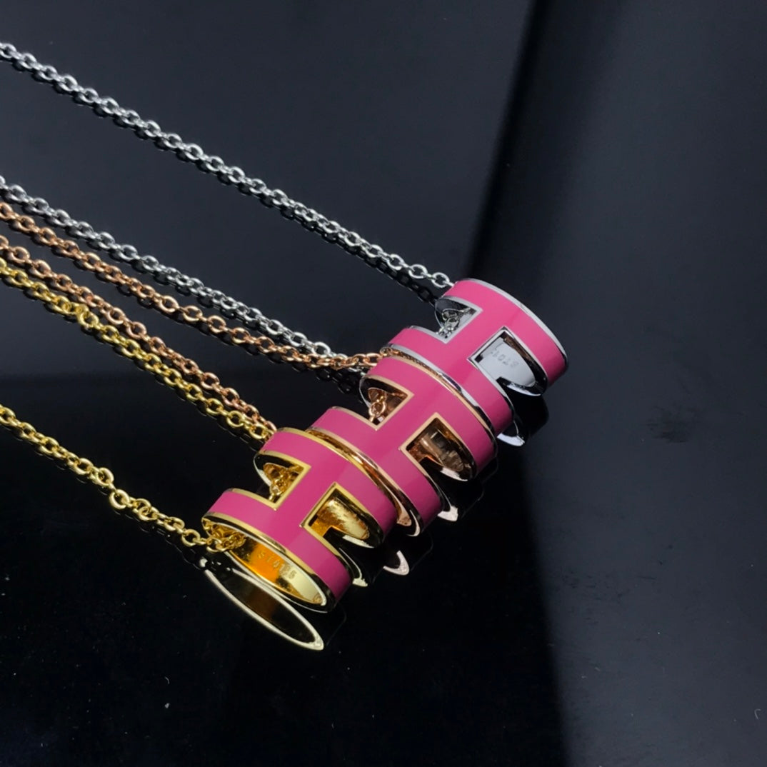 [Plus&Max]H NECKLACE PINK