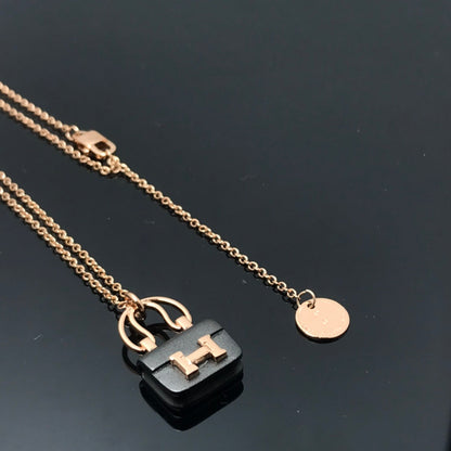 [Plus&Max]WOMEN'S HM AMULETTES CONSTANCE PENDANT NECKLACE