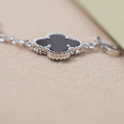[Plus&Max]LUCKY CLOVER 5-MOTIF BRACELET - BLACK OXNY COLLECTION