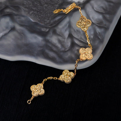 [Plus&Max]LUCKY CLOVER 5-MOTIF BRACELET - BRONZING