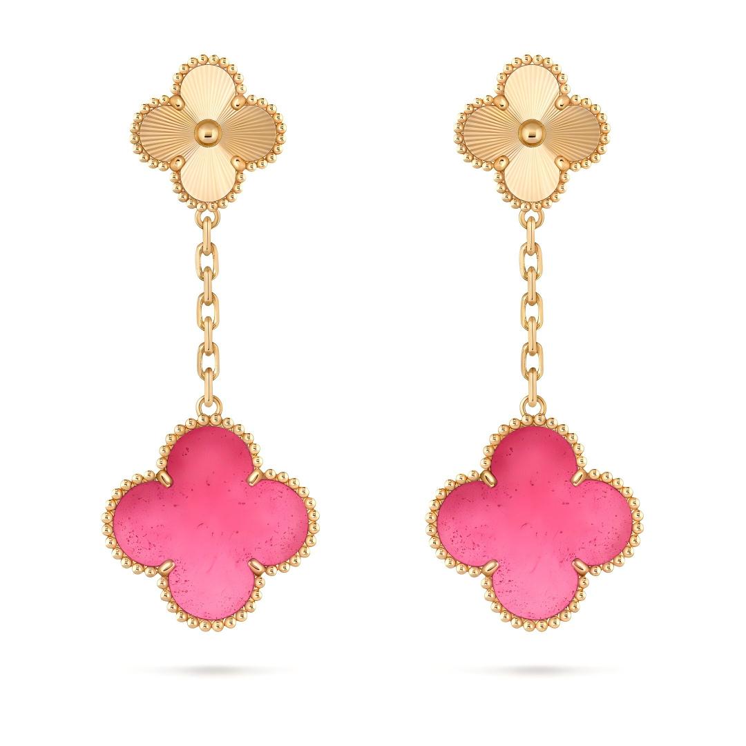 [Plus&Max]NEW CLOVER 2 MOTIF PINK ENAMEL EARRINGS