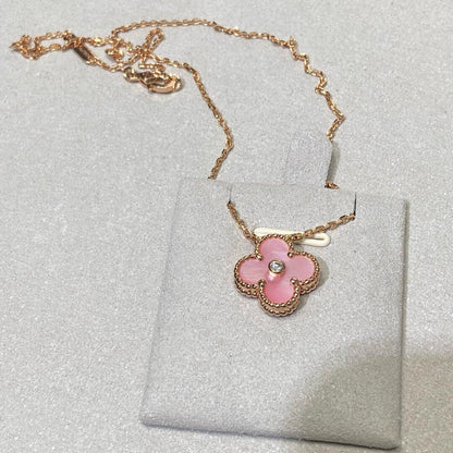 [Plus&Max]CLOVER 15MM DIAMOND PINK MOP NECKLACE