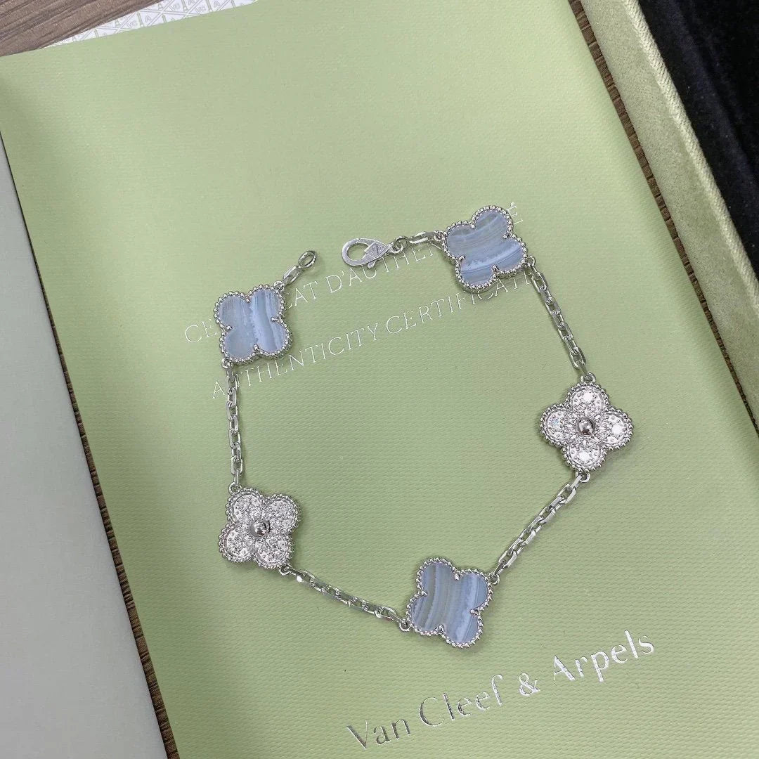[Plus&Max]LUCKY CLOVER 5-MOTIF BRACELET - PURPLE CHALCEDONY COLLECTION