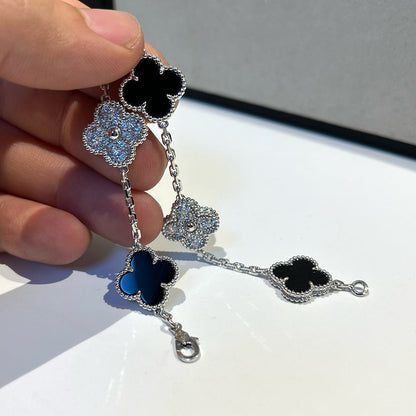 [Plus&Max]LUCKY CLOVER 5-MOTIF BRACELET - BLACK OXNY COLLECTION