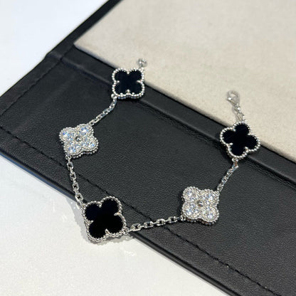 [Plus&Max]LUCKY CLOVER 5-MOTIF BRACELET - BLACK OXNY COLLECTION