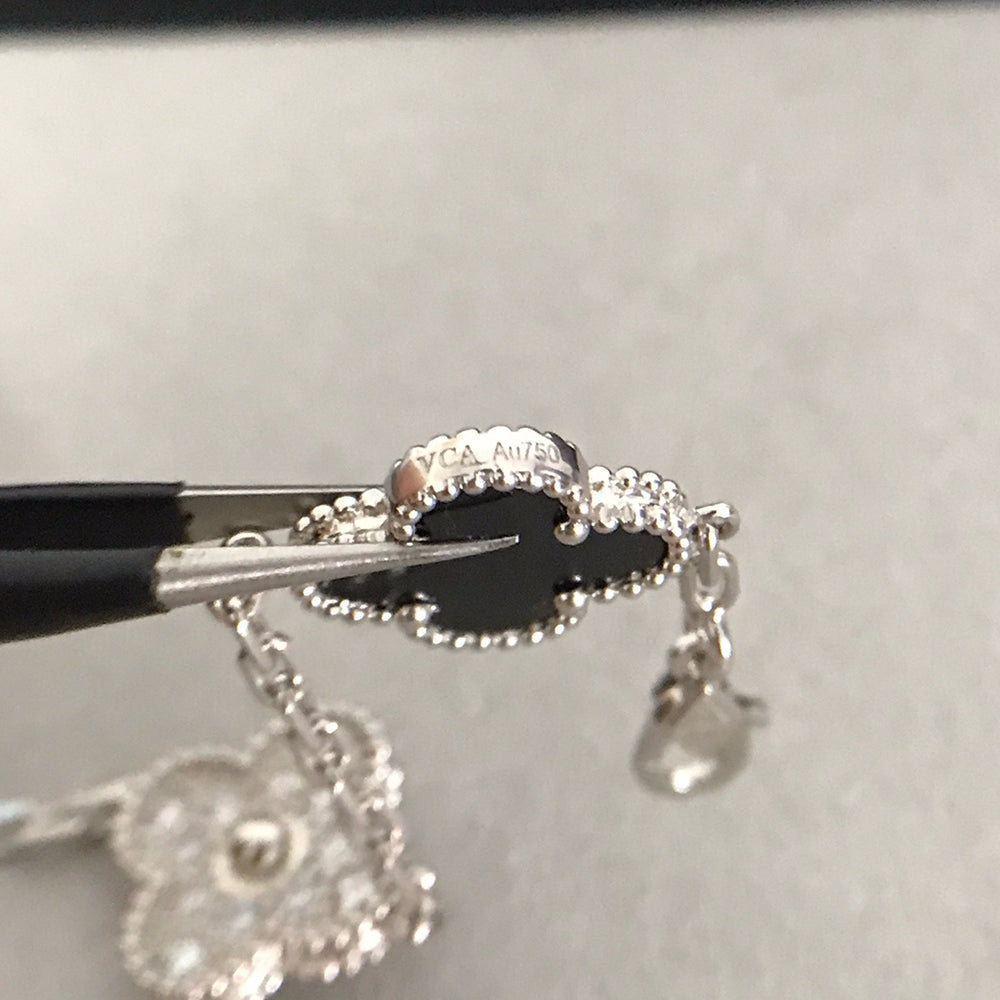 [Plus&Max]LUCKY CLOVER 5-MOTIF BRACELET - BLACK OXNY COLLECTION