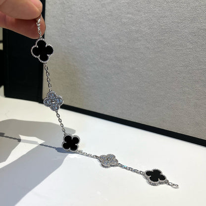 [Plus&Max]LUCKY CLOVER 5-MOTIF BRACELET - BLACK OXNY COLLECTION