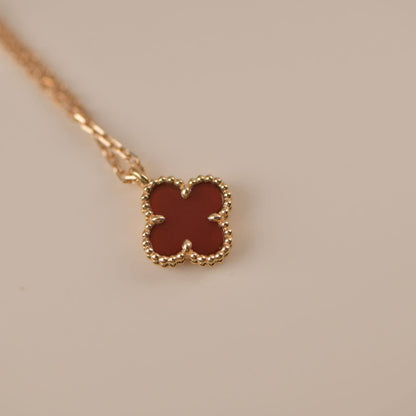 [Plus&Max]CLOVER MINI 9.5MM WHITE CARNELIANS NECKLACE