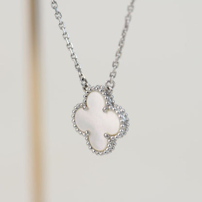 [Plus&Max]CLOVER  15MM WHITE MOTHER-OF-PEARL SILVER