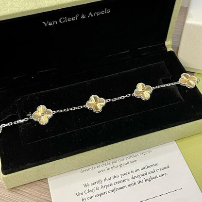 [Plus&Max]LUCKY CLOVER 5-MOTIF BRACELET - LASER COLLECTION