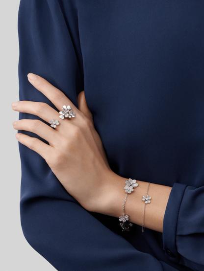 [Plus&Max]FRIVOLE SILVER FLOWER DIAMOND BRACELET