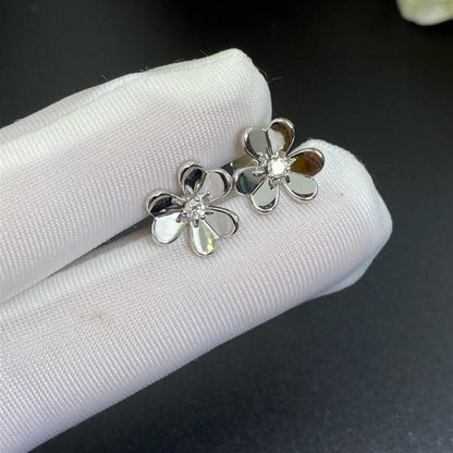 [Plus&Max]FRIVOLE MINI SILVER FLOWER EARRINGS