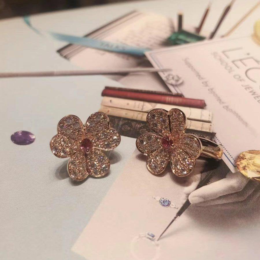 [Plus&Max]FRIVOLE PINK GOLD FLOWER DIAMOND EARRINGS
