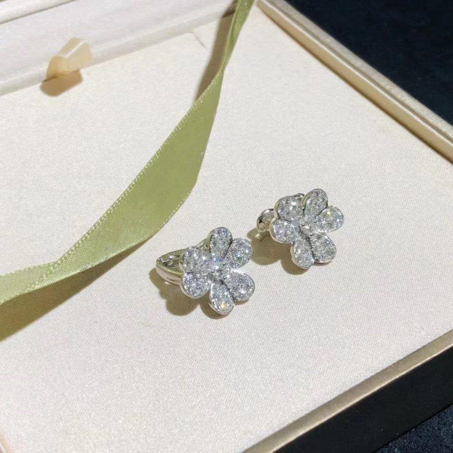 [Plus&Max]FRIVOLE SILVER FLOWER DIAMOND EARRINGS