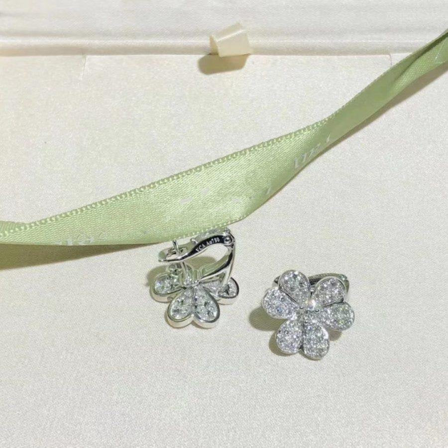 [Plus&Max]FRIVOLE SILVER FLOWER DIAMOND EARRINGS