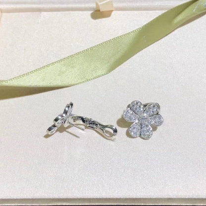 [Plus&Max]FRIVOLE SILVER FLOWER DIAMOND EARRINGS